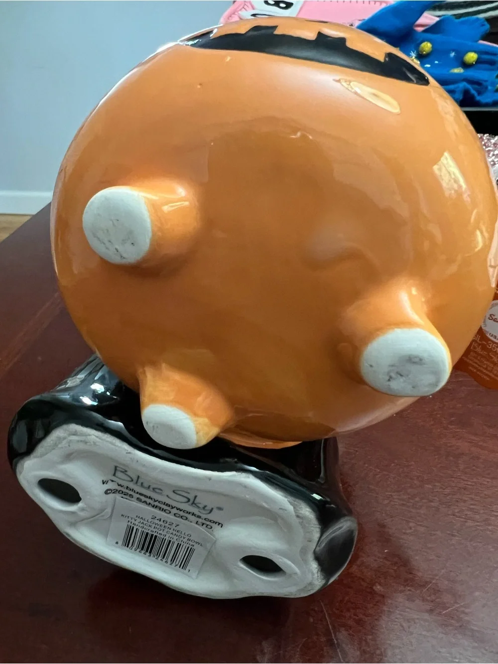 Hello Kitty Orange & White Halloween Pumpkin Holder
